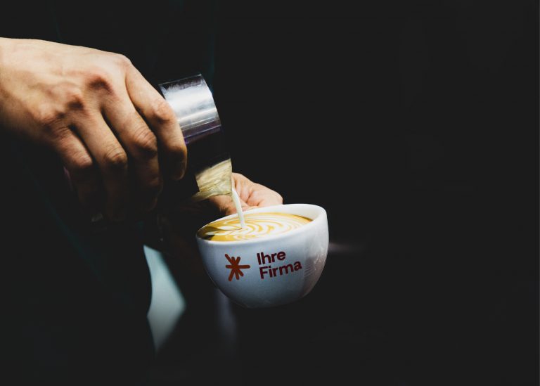 Kaffeetasse mit Logo für die Messe
